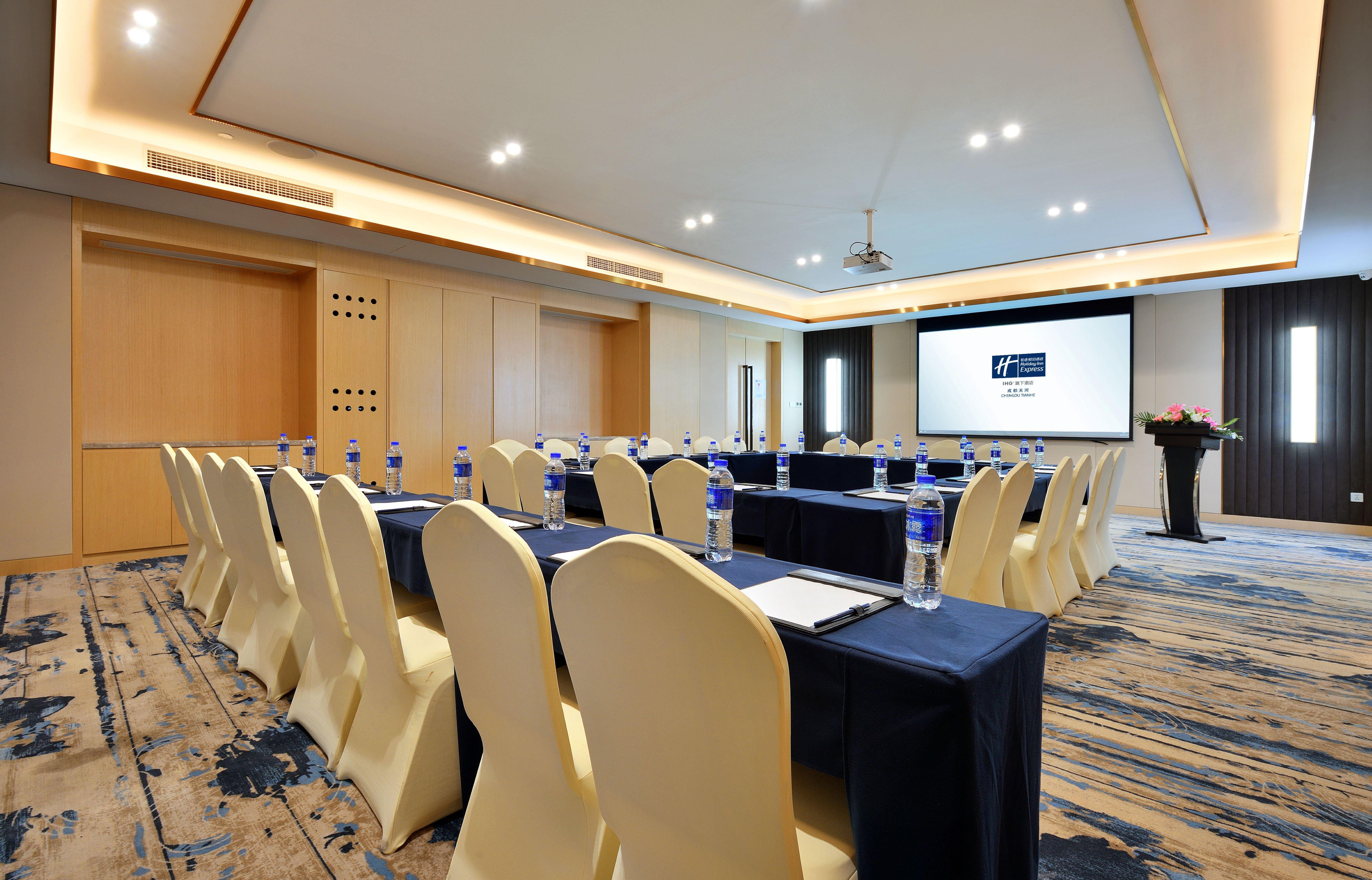 Holiday Inn Express Chengdu Tianhe By Ihg Pixian Екстер'єр фото