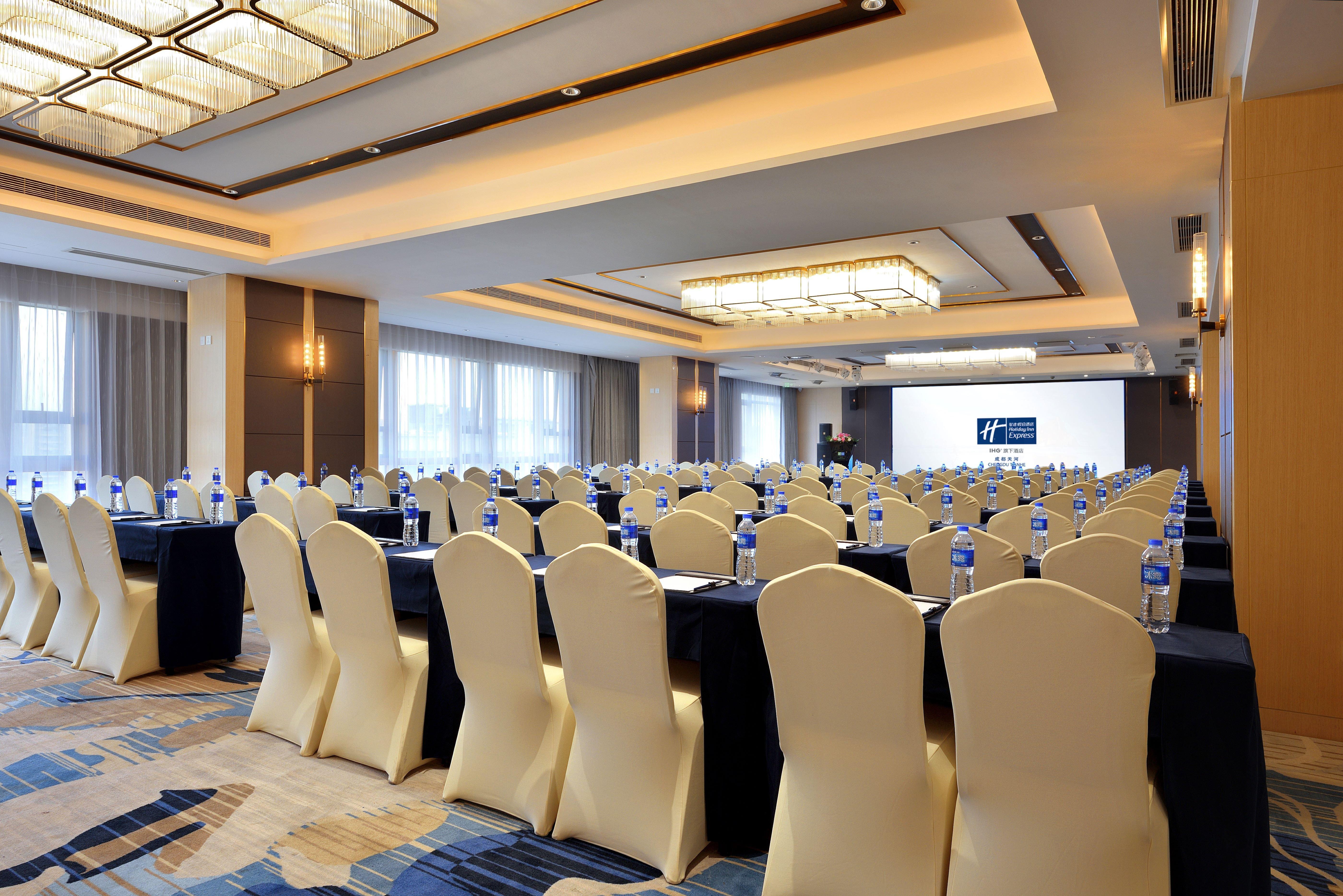 Holiday Inn Express Chengdu Tianhe By Ihg Pixian Екстер'єр фото